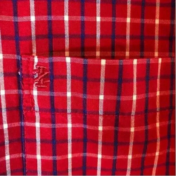 IZOD Saltwater Relaxed Classics Red White Plaid Blue Button Up men’s size Large - Picture 2 of 10